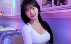 低喘贯穿顶弄学长H微H视频